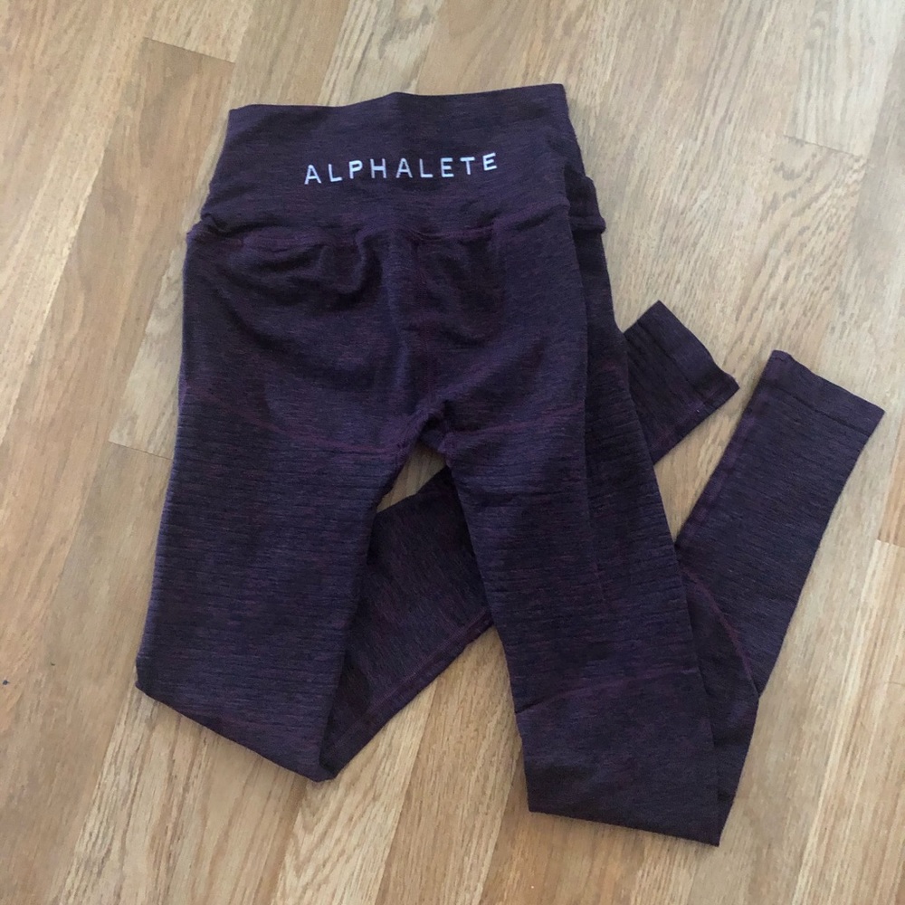 Alphalete Crushed Violet XS